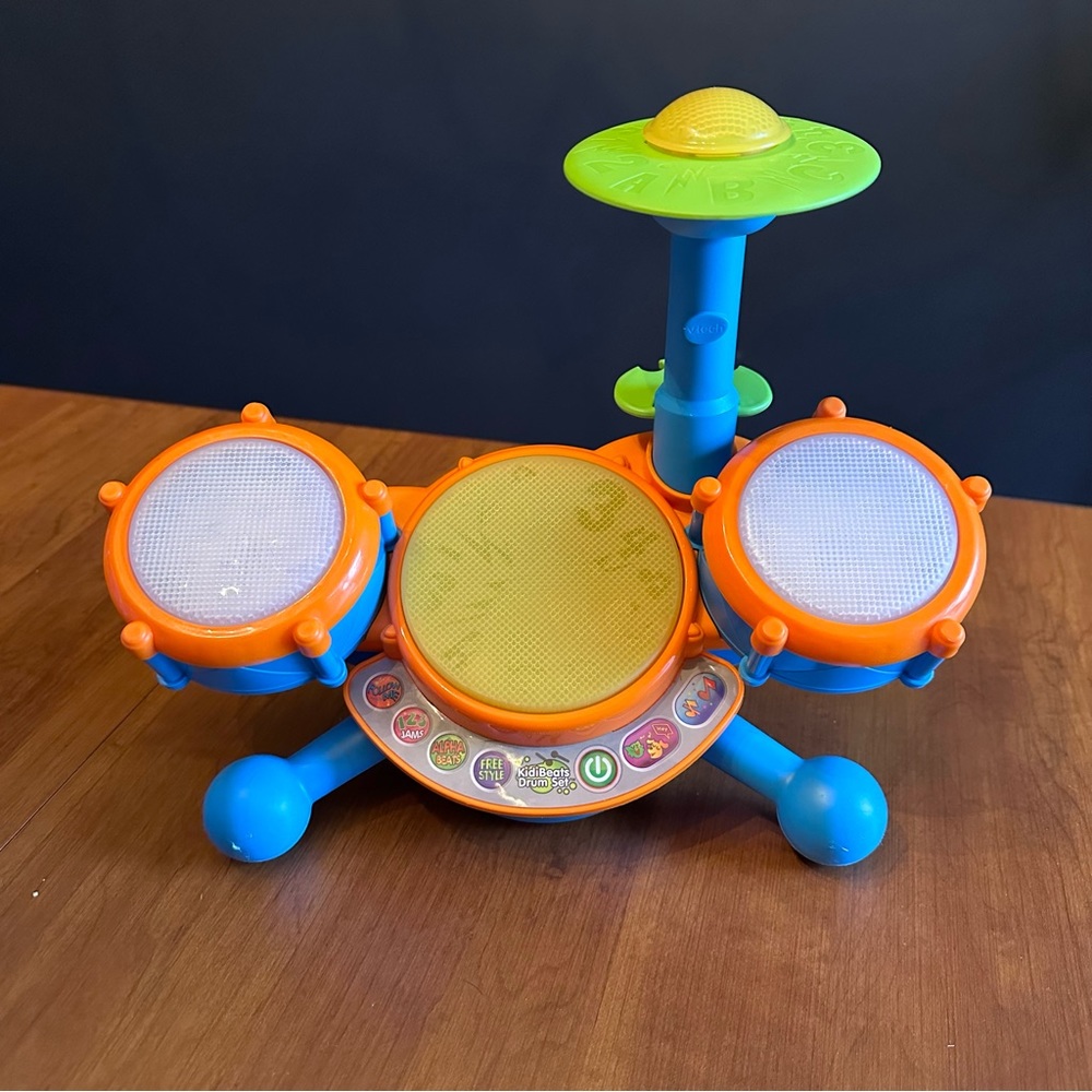 VTEC kids beat drum set